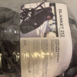 7 AM Enfant Blanket 212 Evolution Collection stroller and car seat muff